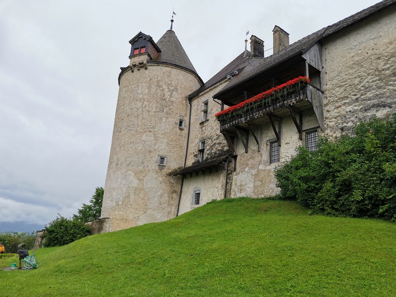 chateau Gruyères extérieur
